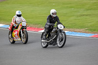 Vintage-motorcycle-club;eventdigitalimages;mallory-park;mallory-park-trackday-photographs;no-limits-trackdays;peter-wileman-photography;trackday-digital-images;trackday-photos;vmcc-festival-1000-bikes-photographs